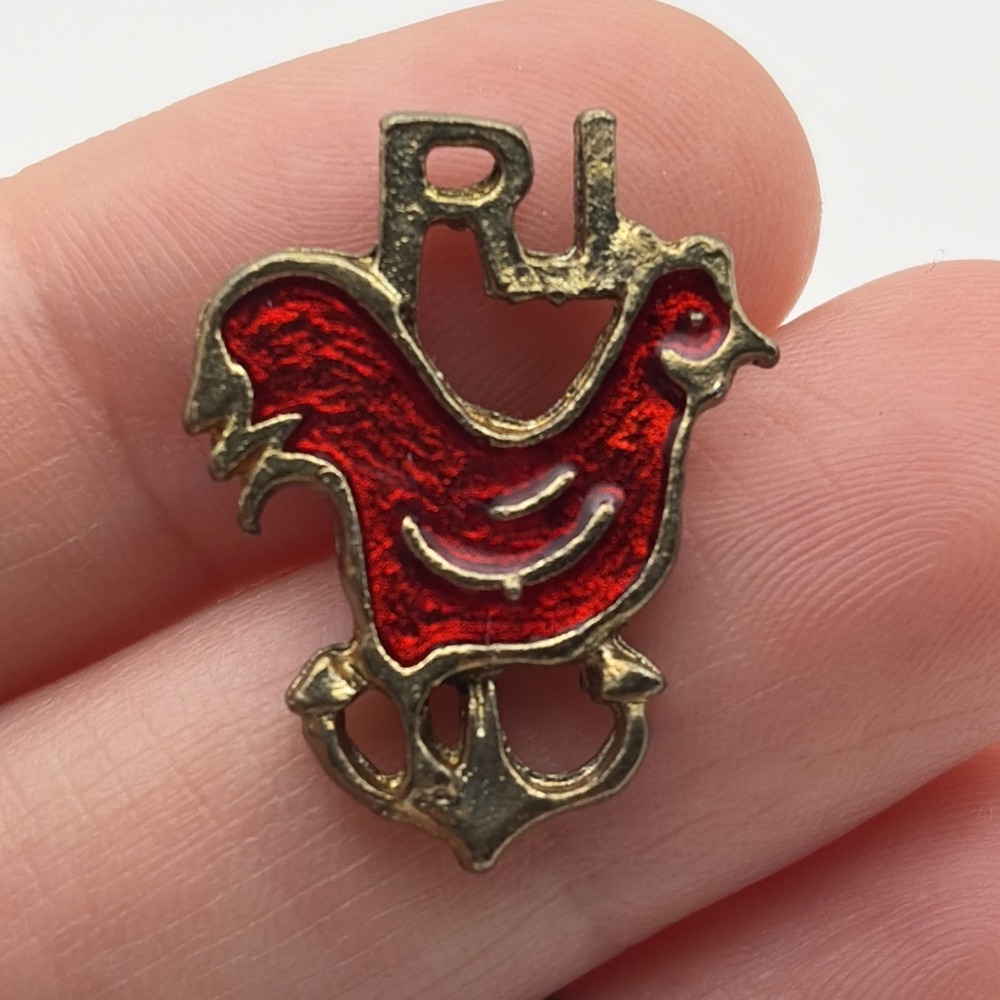 Rhode Island Red Chicken State Bird Anchor Lapel Hat Pin